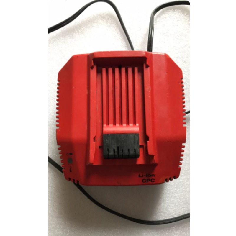 Многовольтовая быстрая зарядна – обзор и цена Power Tools Station